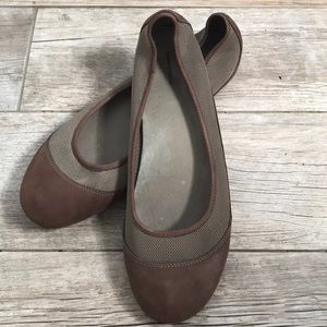 Minimally worn Patagonia flats